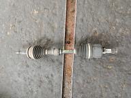 Фотография Привод передний левый TOYOTA PRIUS 2011г.