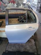 Фотография Дверь задняя левая TOYOTA VITZ 2009г.