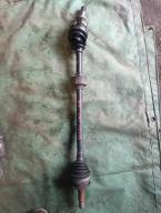 Фотография Привод передний правый TOYOTA AQUA 2013г.