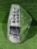 Фотография Стоп-сигнал правый TOYOTA PRIUS ALPHA 2012г.