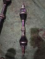 Фотография Привод передний левый TOYOTA PRIUS 2010г.