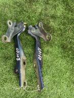 Фотография Петля капота комплект TOYOTA VITZ 2004г.