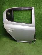 Фотография Дверь задняя правая TOYOTA VITZ 2004г.