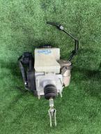 Фотография Главный тормозной TOYOTA BREVIS 2002г.