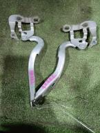 Фотография Петля капота комплект TOYOTA VITZ 2008г.