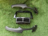 Фотография Консоль магнитофона TOYOTA VITZ 2007г.