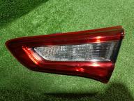 Фотография Вставка между стопов правая TOYOTA VITZ 2019г.