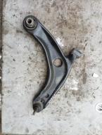 Фотография Рычаг передний правый TOYOTA AQUA 2013г.