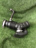 Фотография Патрубок воздушного фильтра NISSAN AD 2002г.