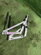 Фотография Петли крышки багажника TOYOTA CROWN 2009г.