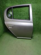Фотография Дверь задняя правая TOYOTA VITZ 2001г.