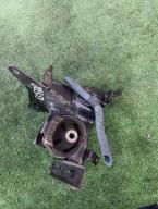 Фотография Подушка двигателя левая TOYOTA AQUA 2013г.