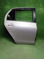 Фотография Дверь задняя правая TOYOTA VITZ 2006г.