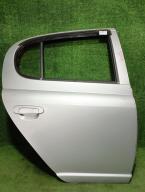 Фотография Дверь задняя правая TOYOTA VITZ 2004г.