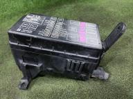 Фотография Коробка предохранителей TOYOTA HILUX SURF 1996г.