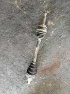 Фотография Привод передний левый TOYOTA AQUA 2013г.