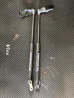 Фотография Амортизатор задней двери TOYOTA VITZ 2017г.