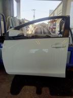 Фотография Дверь передняя левая TOYOTA AQUA 2012г.