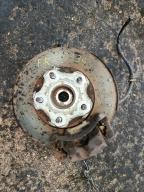 Фотография Ступица передняя правая TOYOTA RAV4 2001г.