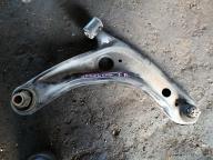 Фотография Рычаг передний правый TOYOTA VITZ 2014г.