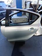 Фотография Дверь задняя левая TOYOTA AQUA 2012г.
