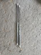 Фотография Амортизатор задней двери TOYOTA PRIUS 2011г.