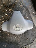Фотография AIRBAG на руль TOYOTA VITZ 2006г.