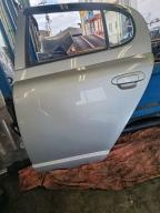 Фотография Дверь задняя левая TOYOTA VITZ 2000г.