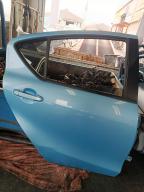 Фотография Дверь задняя правая TOYOTA AQUA 2012г.