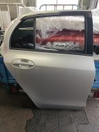 Фотография Дверь задняя правая TOYOTA VITZ 2008г.