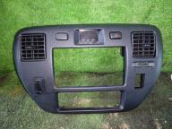 Фотография Консоль магнитофона TOYOTA LITEACE 2005г.