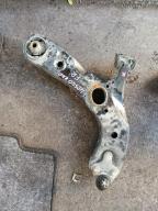 Фотография Рычаг передний правый TOYOTA SAI 2011г.