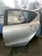 Фотография Дверь задняя левая TOYOTA AQUA 2013г.