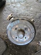 Фотография Ступица передняя правая MAZDA BONGO 1990г.