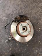 Фотография Ступица передняя правая MAZDA DEMIO 2002г.