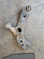 Фотография Рычаг передний левый TOYOTA PRIUS 2010г.