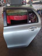 Фотография Дверь задняя левая TOYOTA VITZ 2006г.