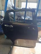 Фотография Дверь задняя правая TOYOTA VITZ 2015г.