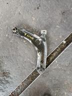 Фотография Рычаг передний правый TOYOTA AQUA 2017г.