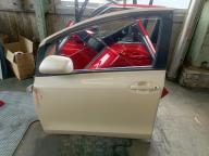 Фотография Дверь передняя левая TOYOTA VITZ 2005г.