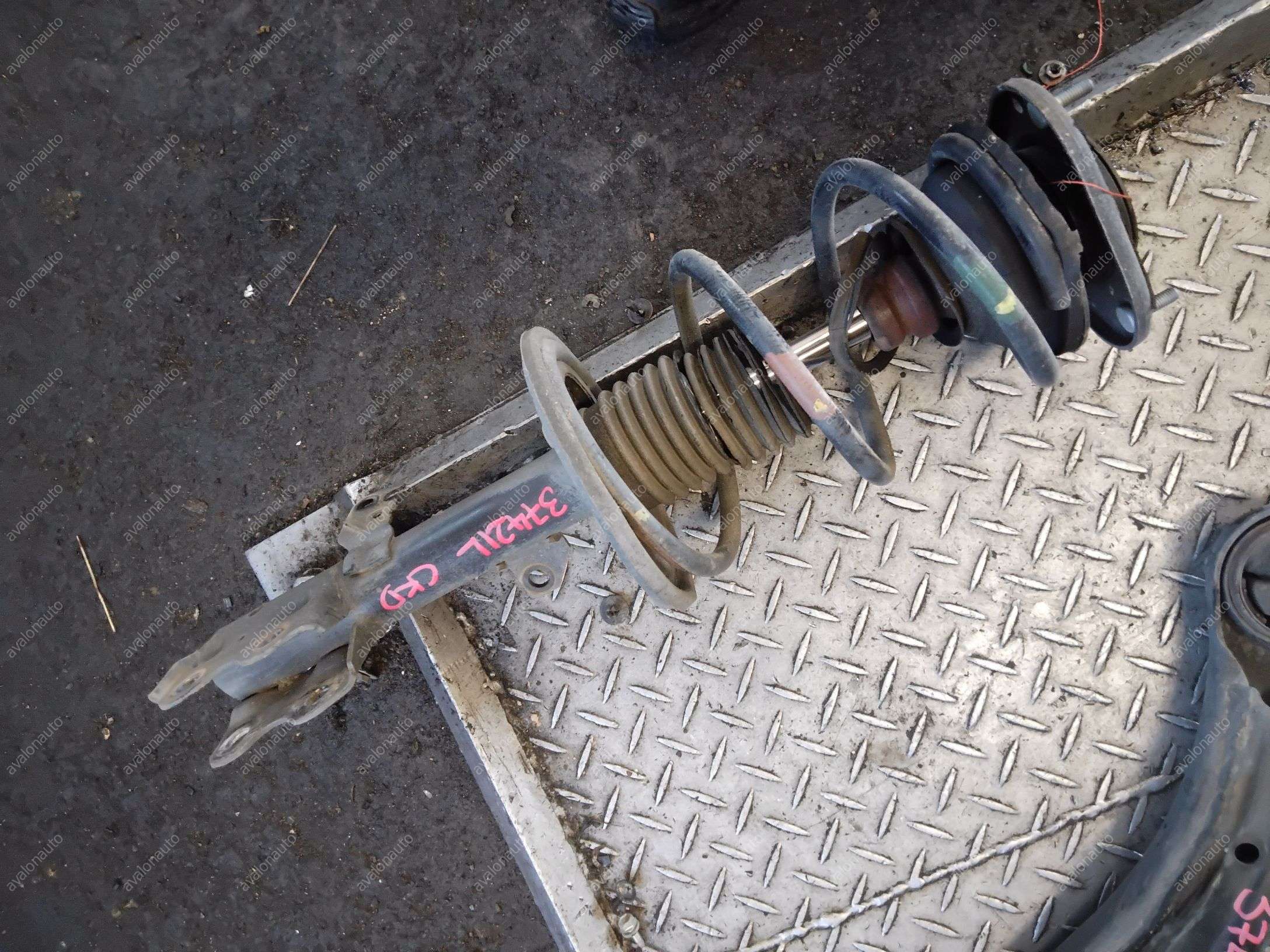 Передние Стойки Приус 20 Купить